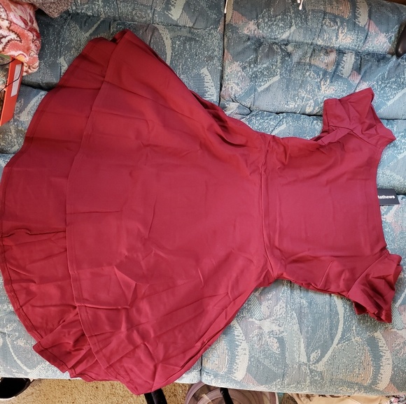 Dress - Picture 3 of 3